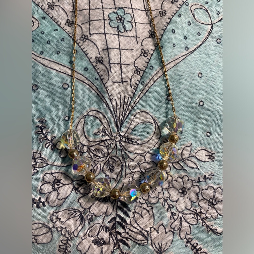 Vintage Aurora Borealis Crystal Faceted Beaded Necklace Screw Closure Gold Toned
